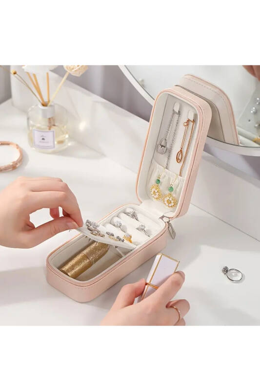 Jewelbox Beyaz Dikdörtgen Seyahat Takı Kutusu - 3